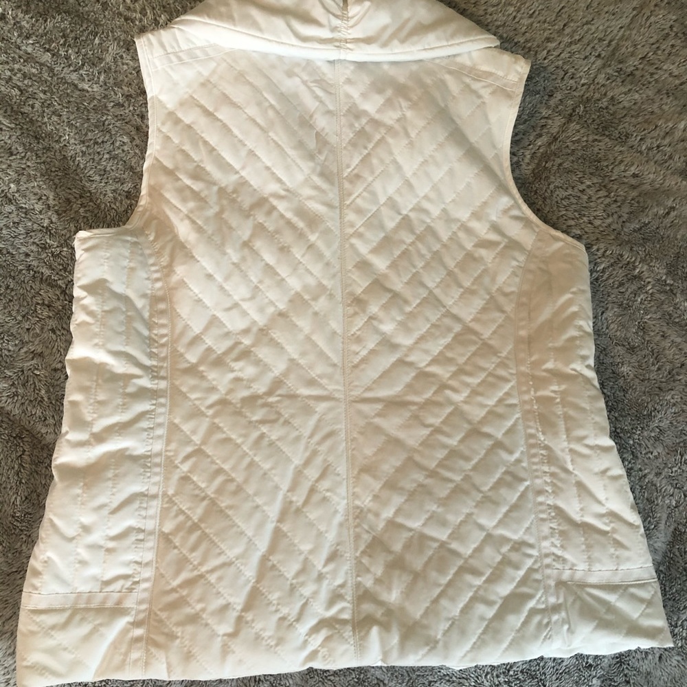 COPY - Laura Ashley Vest - Picture 4 of 8